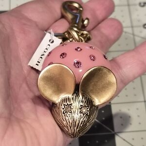 Coach Mouse Bag Charm NWT CAX70 - 𝐒𝐨𝐥𝐝 𝐎𝐮𝐭 𝐀𝐜𝐫𝐨𝐬𝐬 𝐂𝐨𝐚𝐜𝐡! -